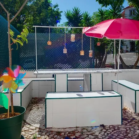 Cozy House By Famous Flea Market With Terrace Appartamento *