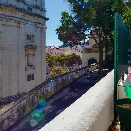 Cozy House By Famous Flea Market With Terrace * Lisbon