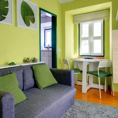 Cozy House By Famous Flea Market With Terrace * Lissabon